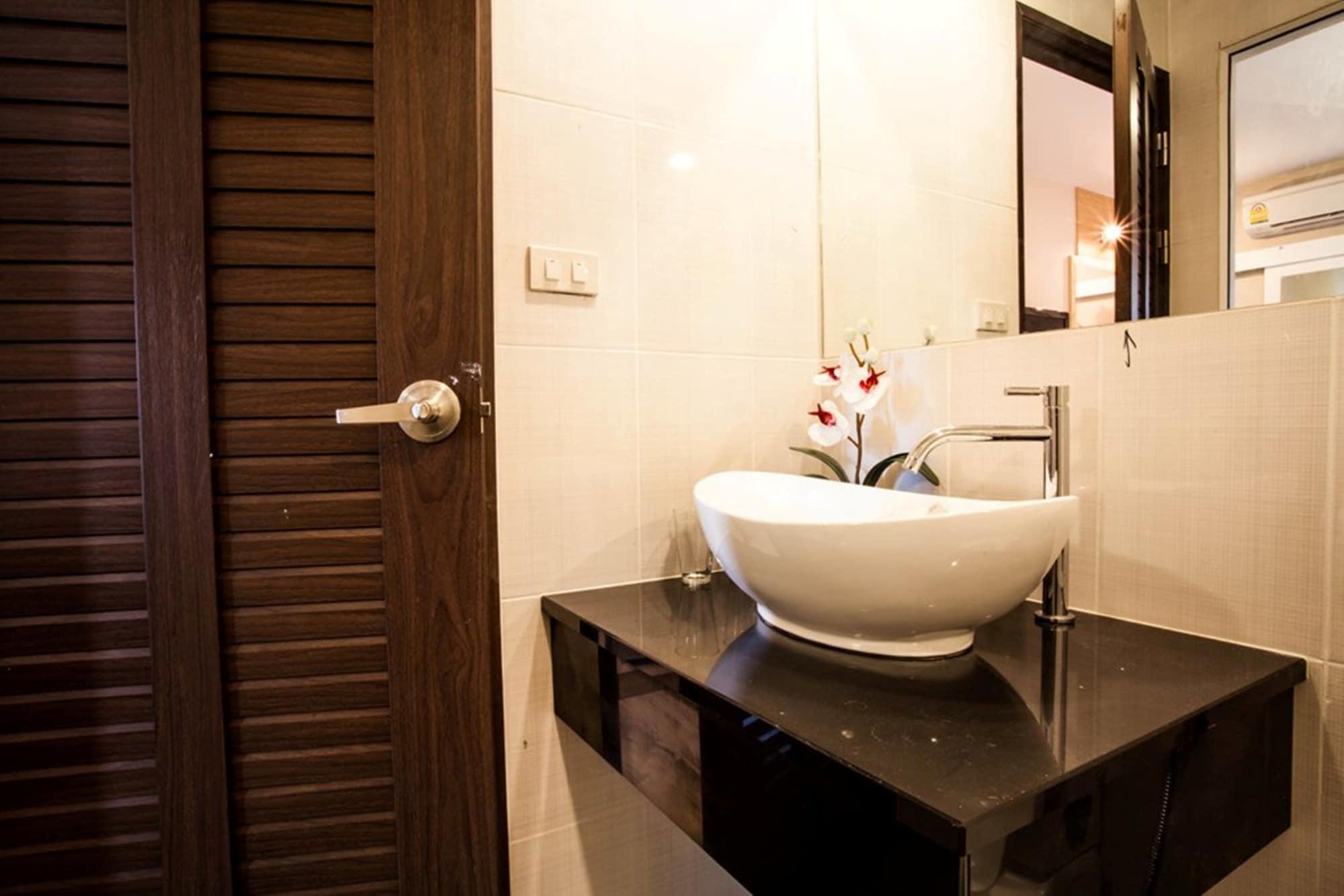 The Aim Sathorn Hotel Bangkok Eksteriør bilde