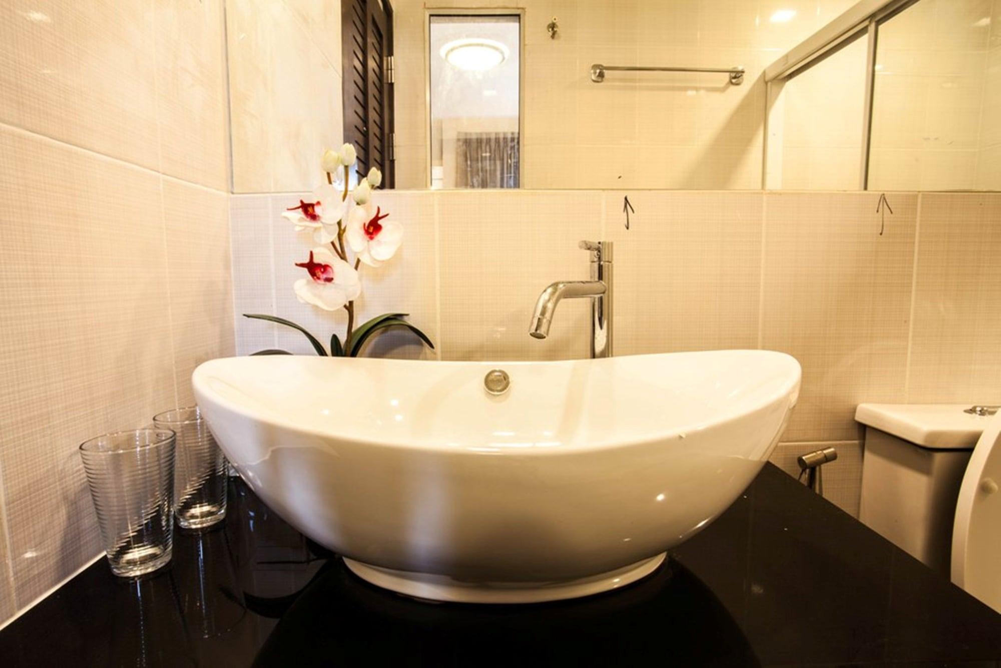 The Aim Sathorn Hotel Bangkok Eksteriør bilde